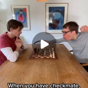 Skeletor beim Schach