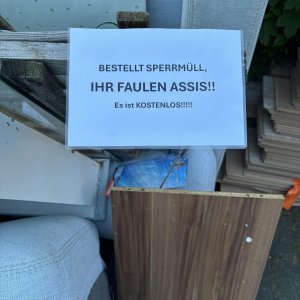 Laminierter Hasssprech