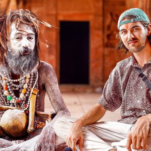 Ich treffe einen Echten Kannibalen in Indien