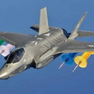 Das neue Kampfjet Modell ist da