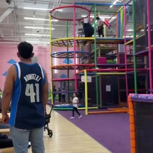 Ein bisschen mit den Kids spielen