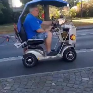Opa übertreibt wieder